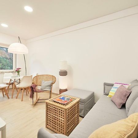 Light Apartment With Amazing Balcony, By Timecooler リスボン エクステリア 写真